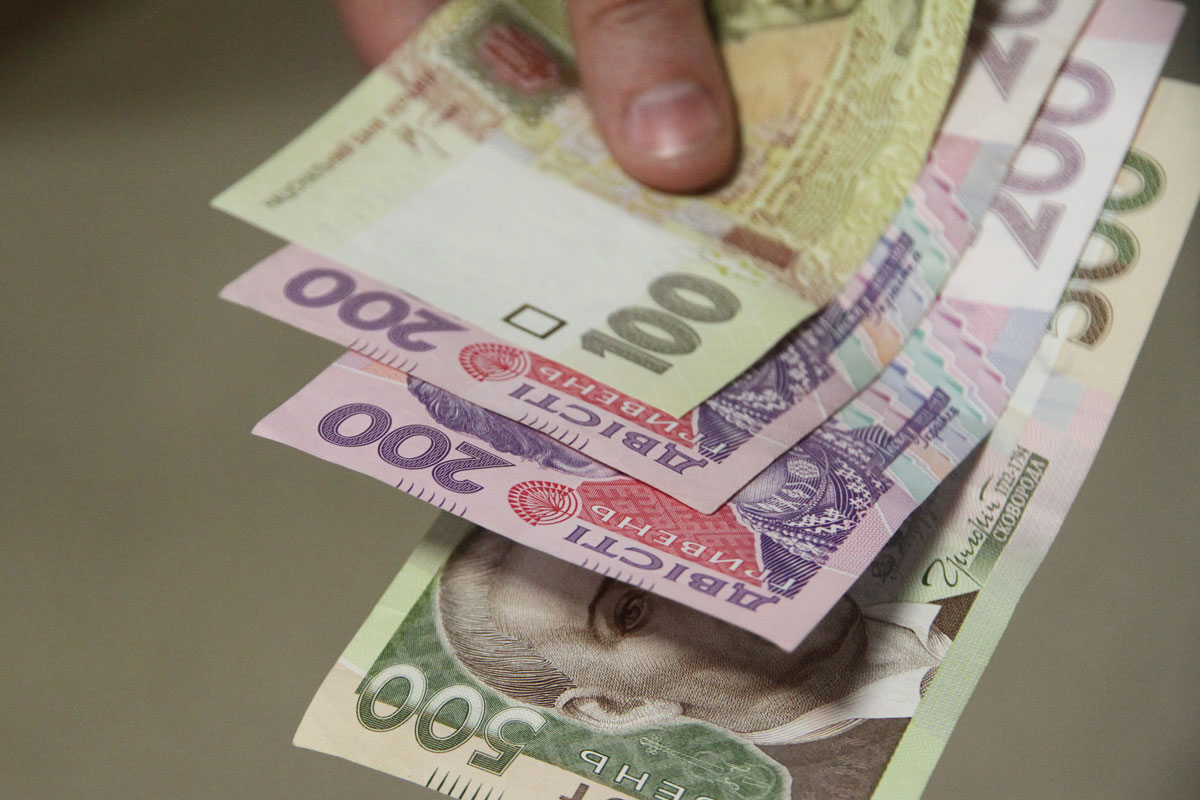 Отобрали у коррупционеров - отдали пенсионерам
