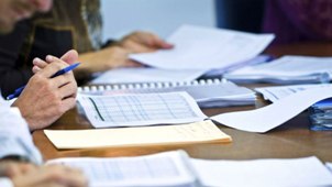 Количество государственных органов контроля сократилось в два раза
